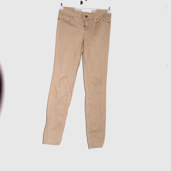 No Boundaries  Khaki Color Skinny Casual Pants Size 5 - Picture 1 of 2